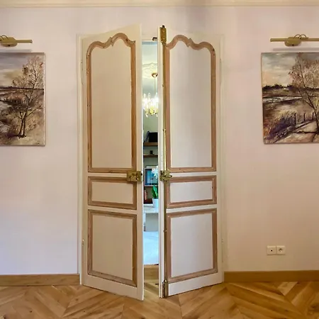 Alojamento de Acomodação e Pequeno-almoço La Buissonniere 3*